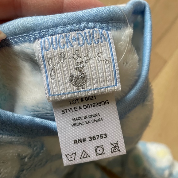 NWT Duck Duck Goose Cozy baby bodysuit 0-3mos - Picture 3 of 3